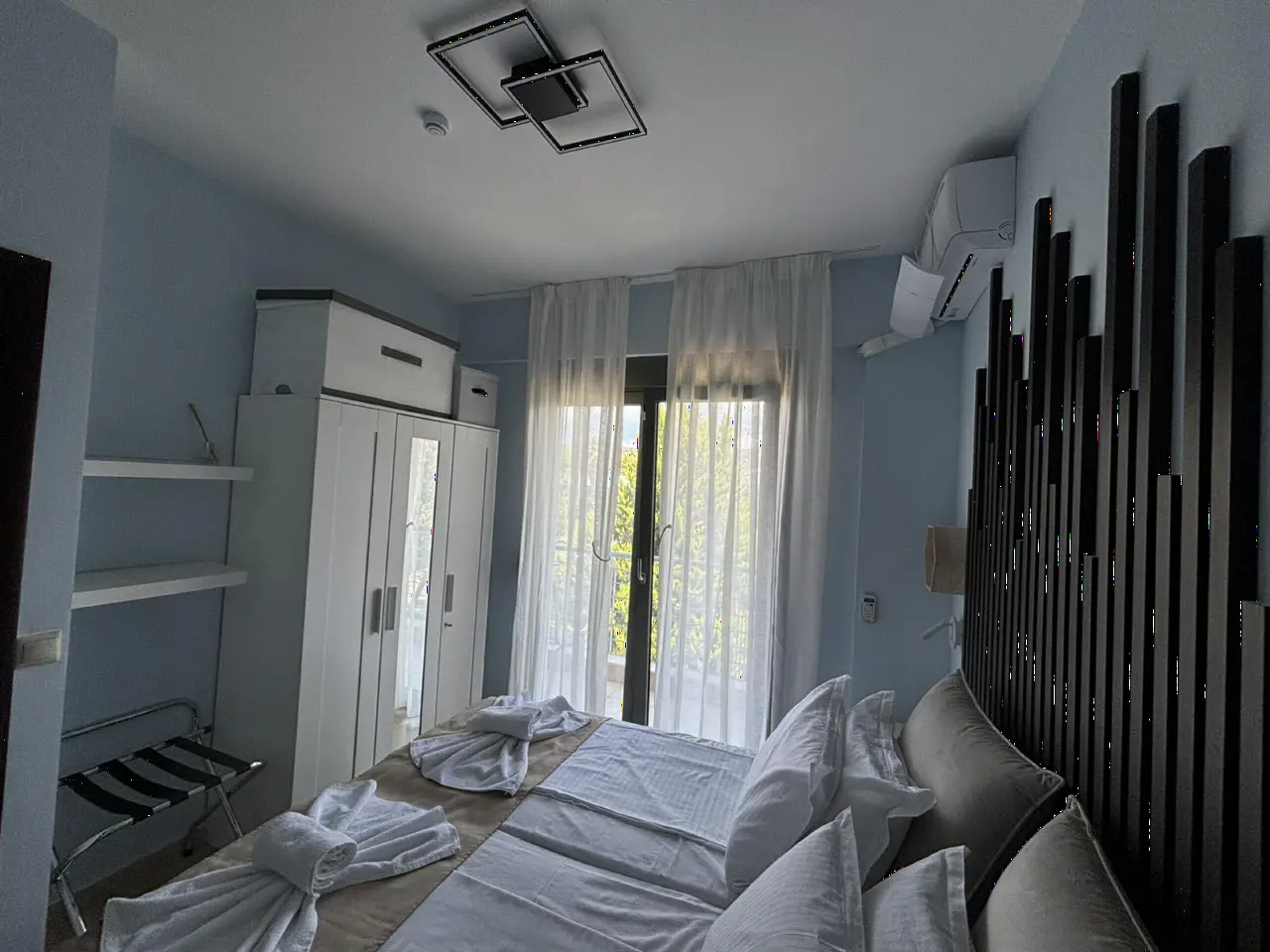 Gallery image 14